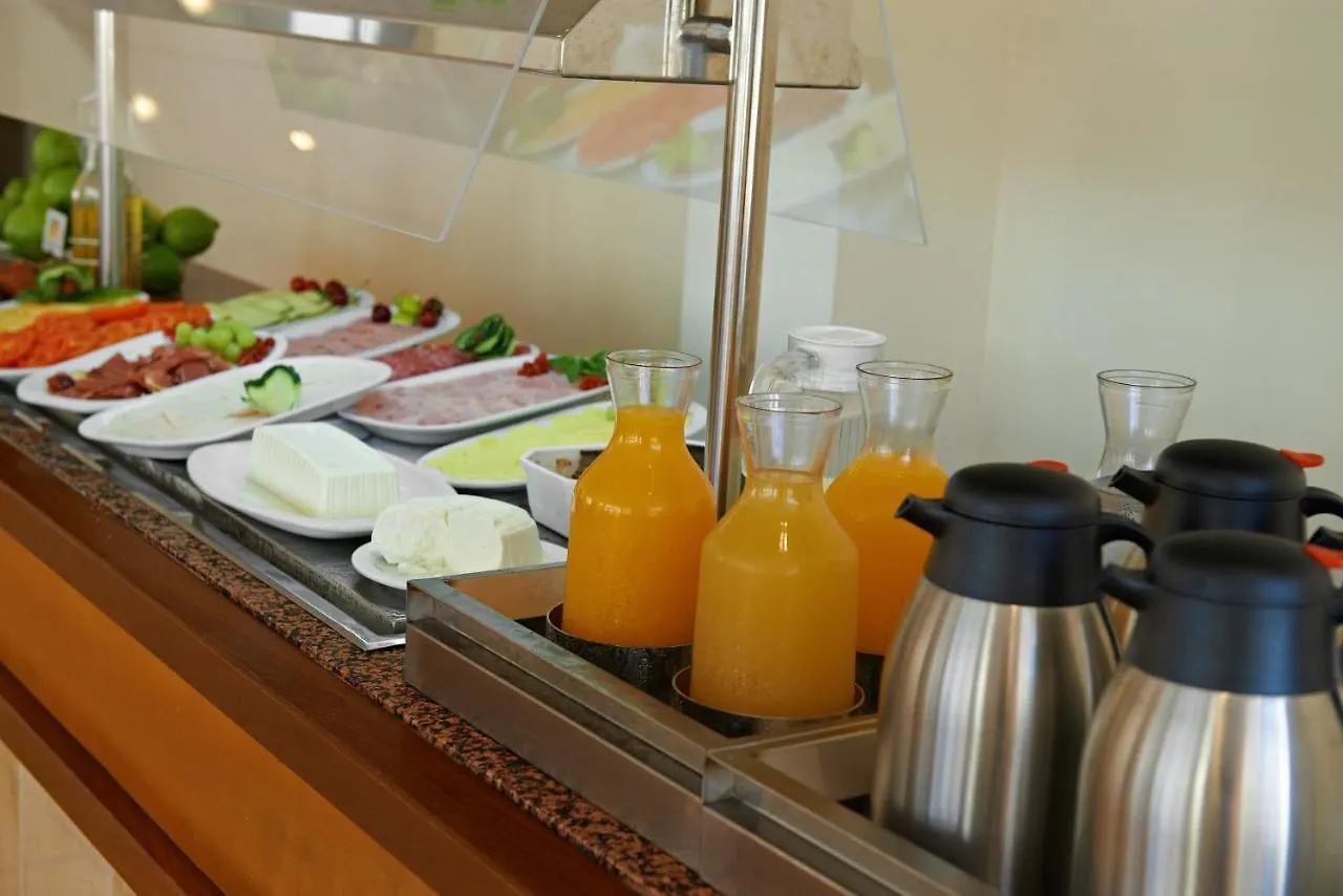 Bluewater Hotel Colonia de Sant Jordi 3*,